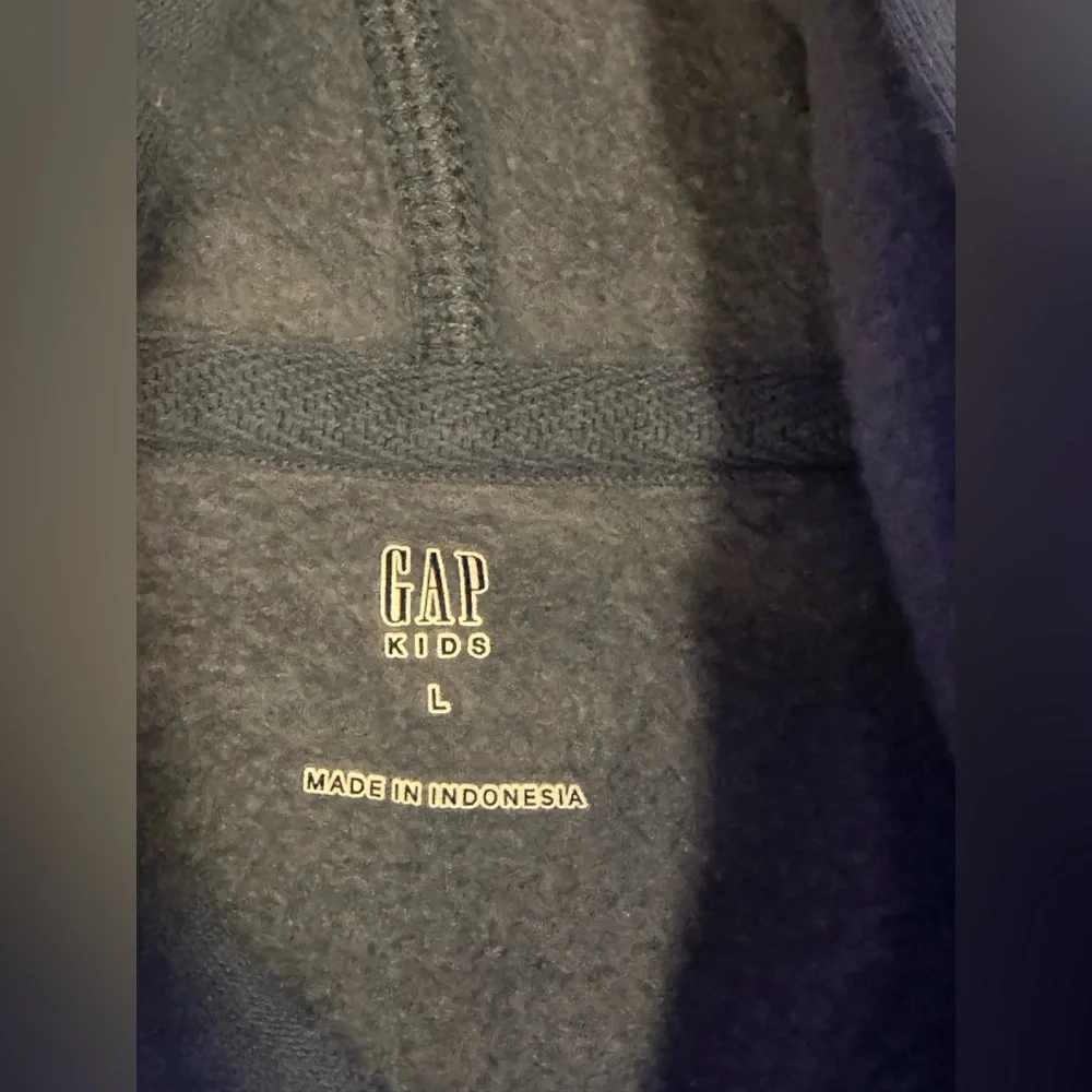 Gap Kids size L blue sweatshirt with gummy logo on chest - Picture 2 of 3